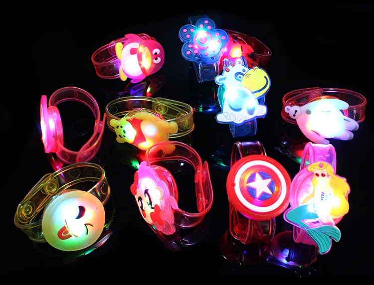 Montre Flash Shoous avec éclairage LED pour enfants, bracelet pour enfants, cadeau d'anniversaire, décoration de fête, dessin animé