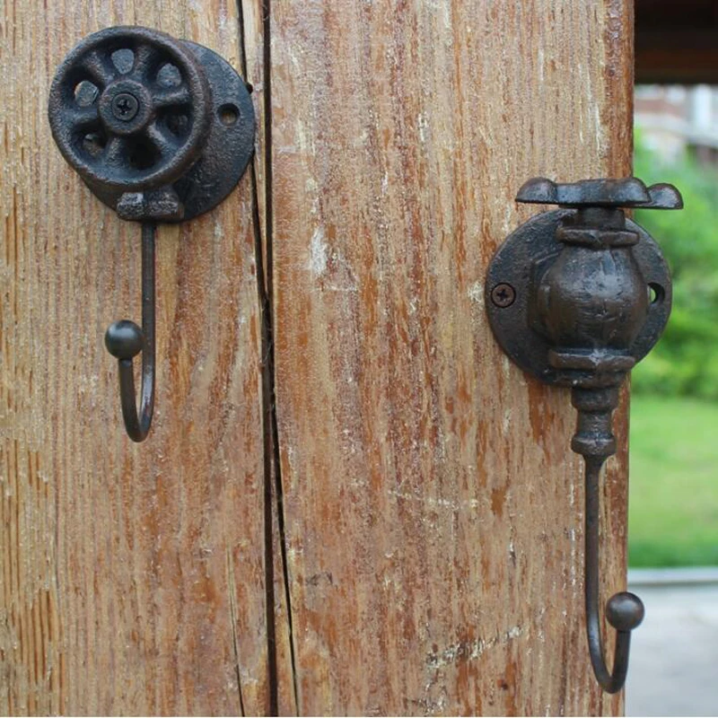 

European Vintage Farm House Accents Handmade Front Top Water Faucet Valve Design Home Garden Decor Cast Iron Wall Mounted Hooks