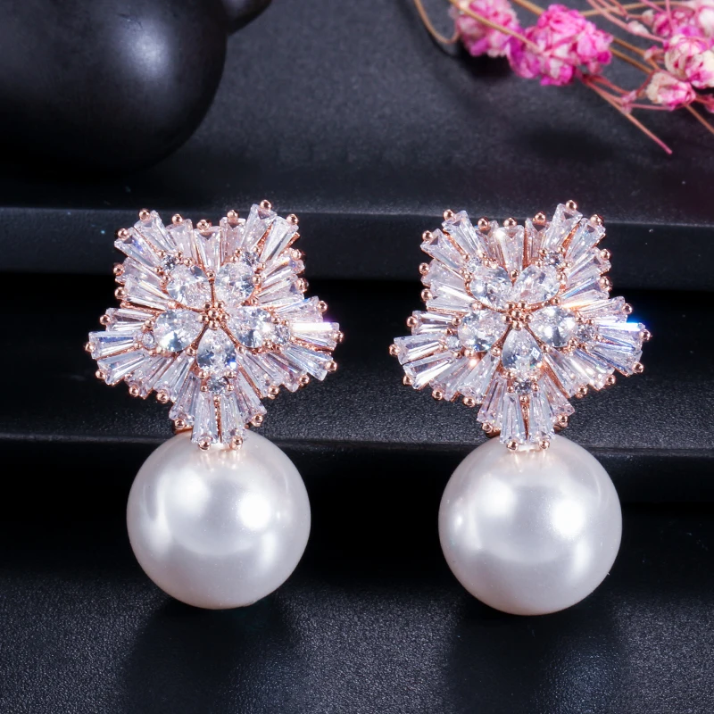 CWWZircons Fashion OL Style Silver Color Cubic Zirconia Setting Large Flower Stud Earrings with Pearls Jewelry for Women CZ282