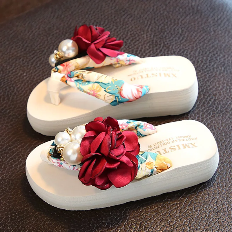 Chanclas antideslizantes para niños y niñas, zapatos de playa a la moda, sandalias de pellizco, zapatillas de flores para mujer, novedad de verano