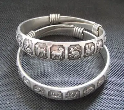 

OLD HANDWORK MIAO SILVER CARVED LUCKY CHINESE ZODIAC ADJUST BRACELET BANGLE