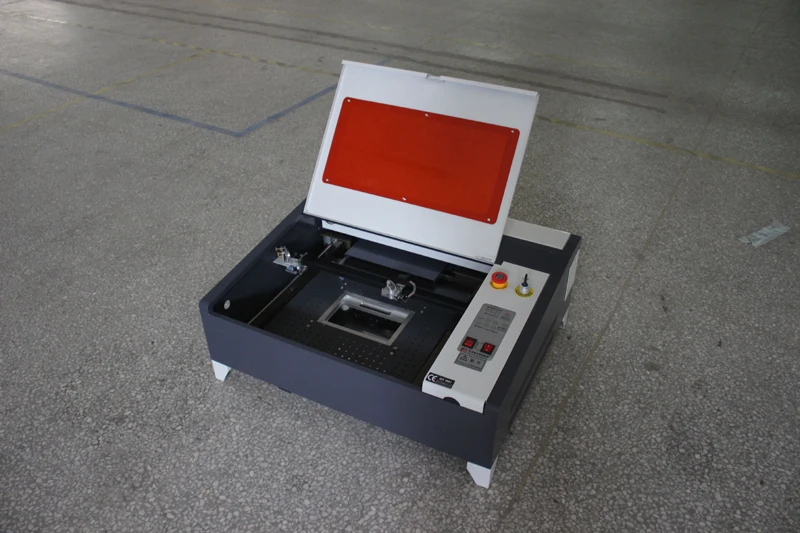 الليزر الطاقة 50 w سعر جيد آلة تقطيع بالليزر CNC القاطع