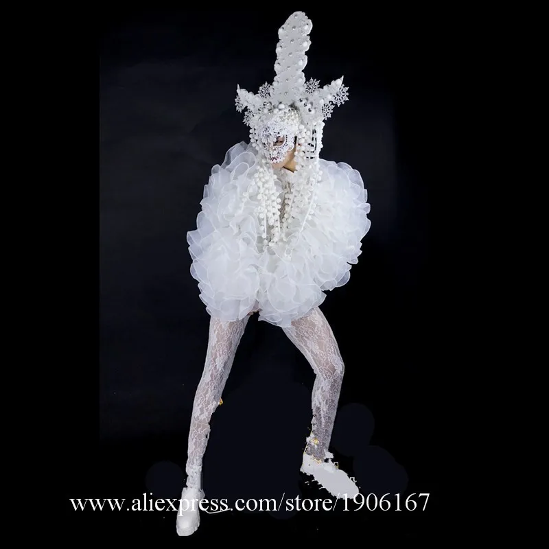 

Fashion Men White Stage Ballroom Costume Man Christmas Clothing Party Stage Performance DJ Singer Clothes Dance Suit