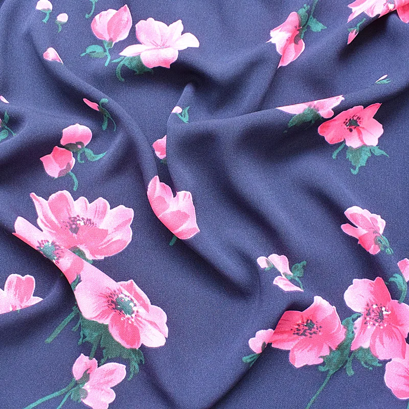 The new super thick hemp chiffon fabric. Spring and summer calico fabrics are dark green and small.