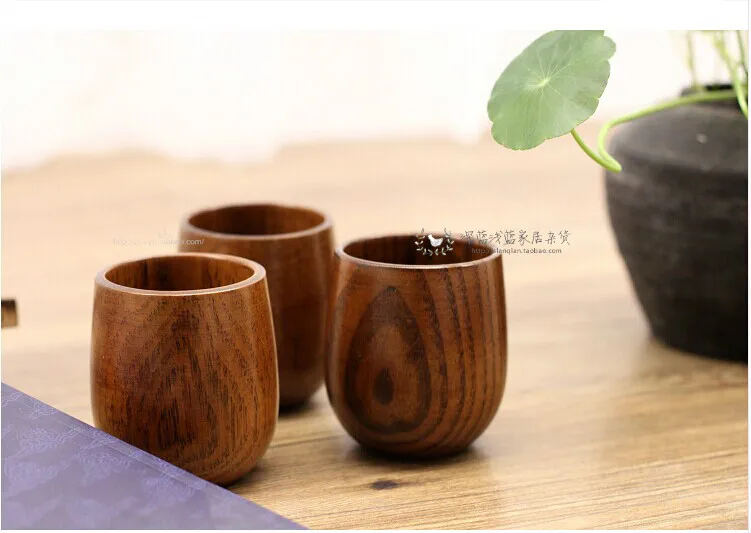 The natural environment of the ancient large belly jujube wood cup wood cup beer cup cup Kung Fu Restaurant