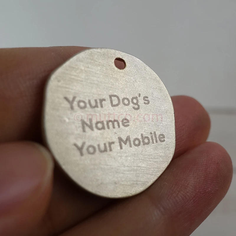 wholesale Laser engraving functional kirsite metal self-design letter engrave lettering round dog id tag carve dogs name & tel