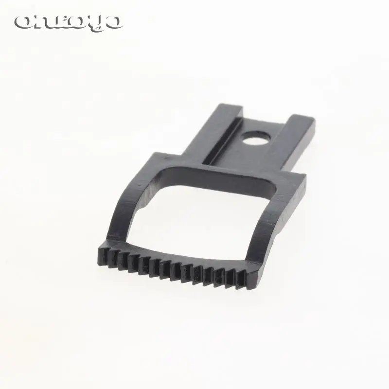 High Head 820 Industrial Sewing Machine Spare Parts Double Needle Feed Dog Black Color A6051-1A