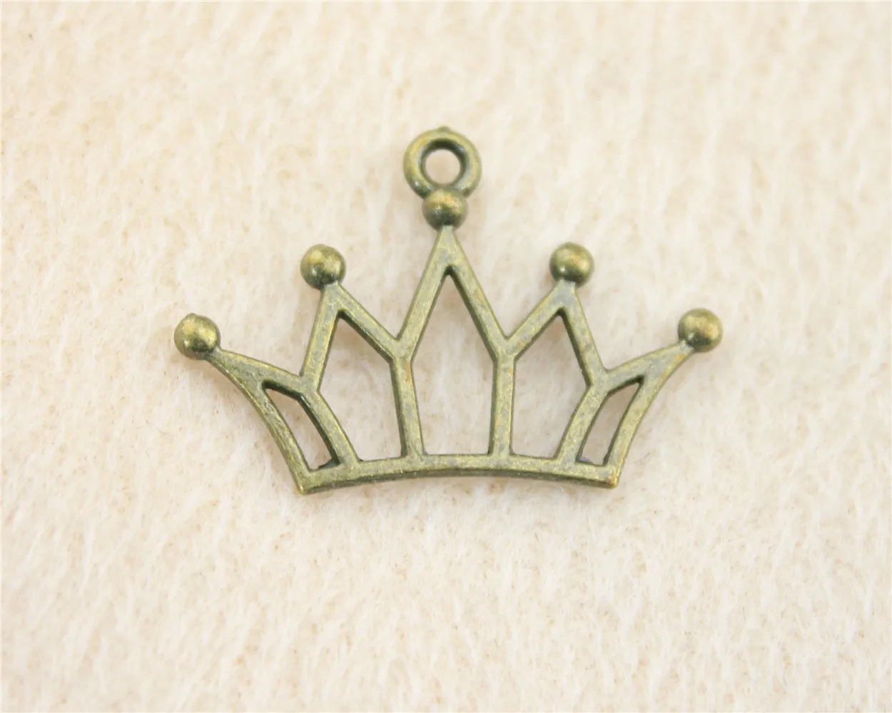 62pcs/lot 20*30mm ancient bronze Crown charm Pendants DIY jewelry for bracelet necklace earring