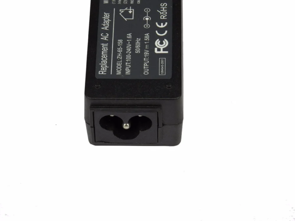 19V 1.58A 30W AC Adapter สำหรับแล็ปท็อป Acer Aspire One AOA110 AOA150 ZG5 ZA3 NU ZH6 D255E d257 D260 5.5มม.* 1.7มม.