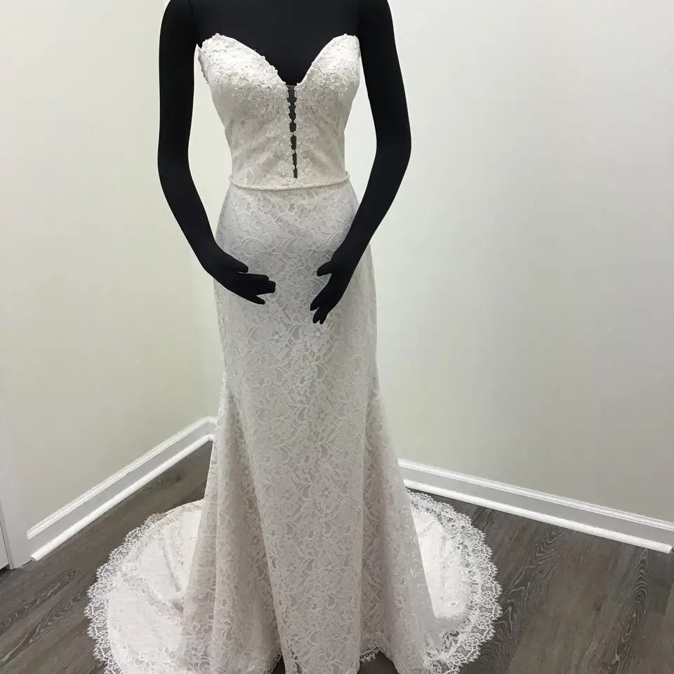 Lace Fit and Flare Wedding Dress 2019 Sweetheart Plunging Neckline Scallop Hem Long vestido de novia Sleeveless robe de mariee