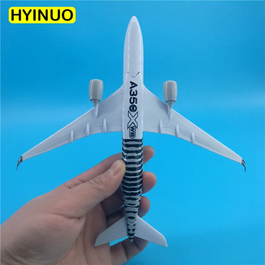 20CM 1:400 Scale  A350 XWB Airlines Airplanes Plane Aircraft Alloy Model Toy Collective Kids Children Toys F Collections