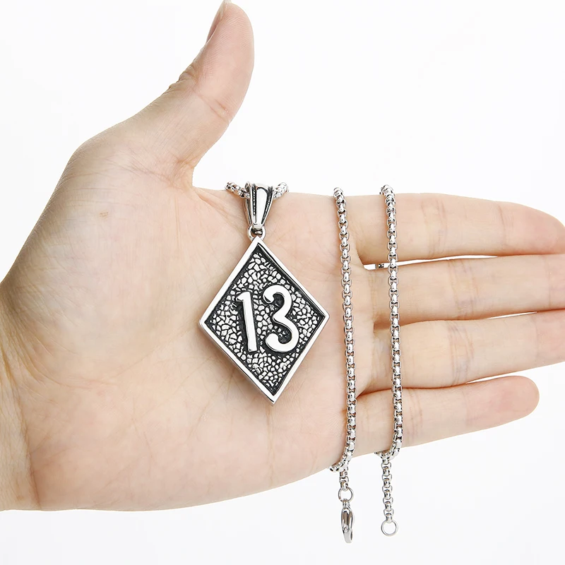 Valily Men\'s Gold Color Vintage Lucky Number 13 Pendant Necklace Stainless Steel Punk 13 Tag Chain Necklaces Jewelry