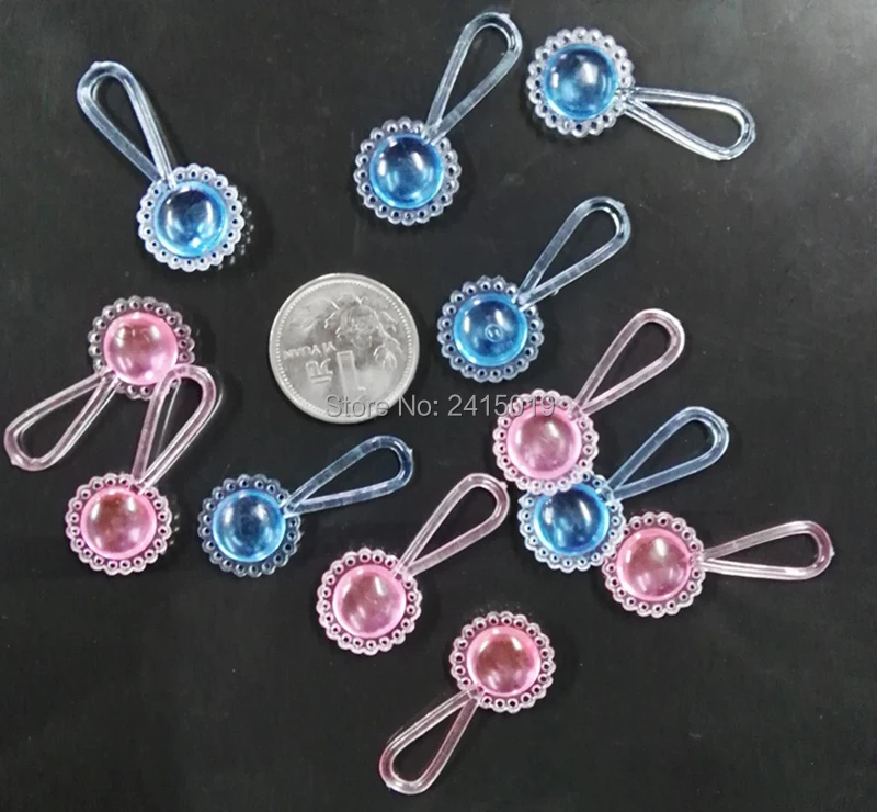귀여운 저렴한 crystal48pc 1 1/2 인치 길이 미니 블루 핑크 아기 충전식 딸랑이 베이비 샤워 테이블 흩어져 장식 파티 호의