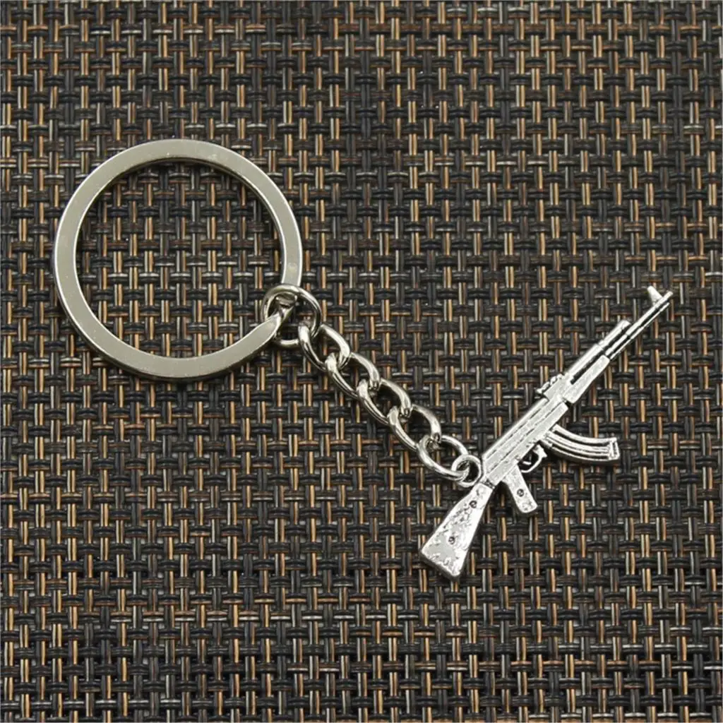 New Fashion Men 30mm Keychain DIY Metal Holder Chain Machine Gun Assault Rifle ak-47 44x15mm Antique Silver Color Pendant