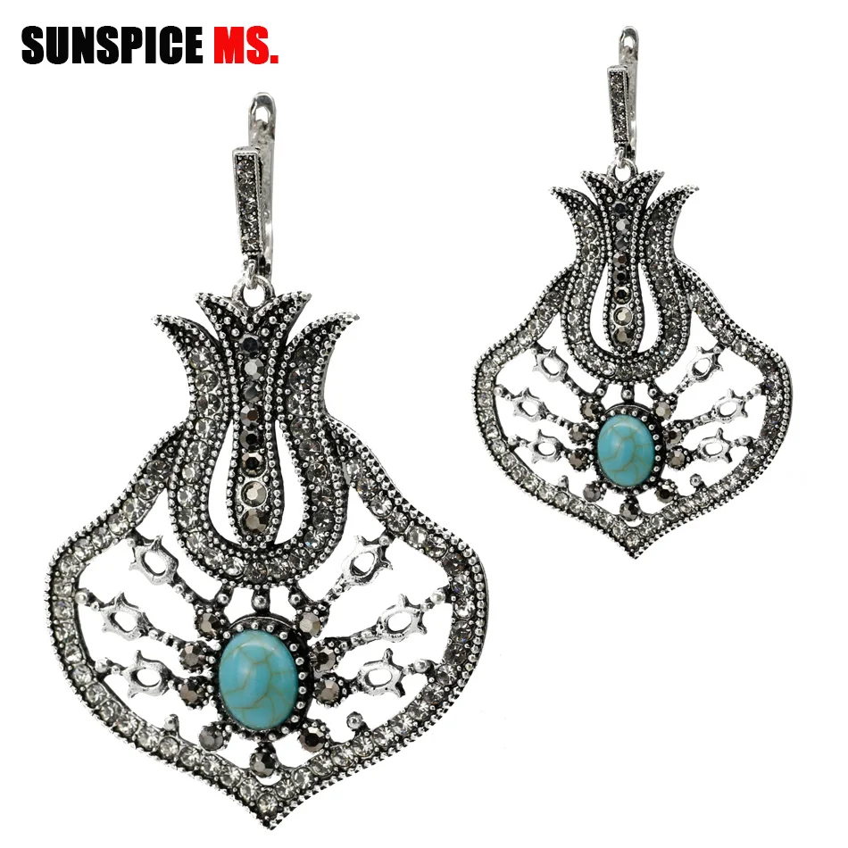 Retro Vintage Bohemia Big Dangle Earring For Women Indian Ethnic Wedding Hollow Flower Drop Hook Earrings Antique