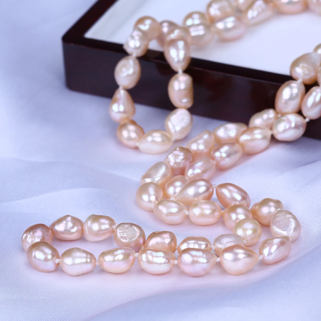 Natural Freshwater Baroque Pearl Necklace Genuine Pearl Sweater Chain Wholesale Women Necklaces Pink