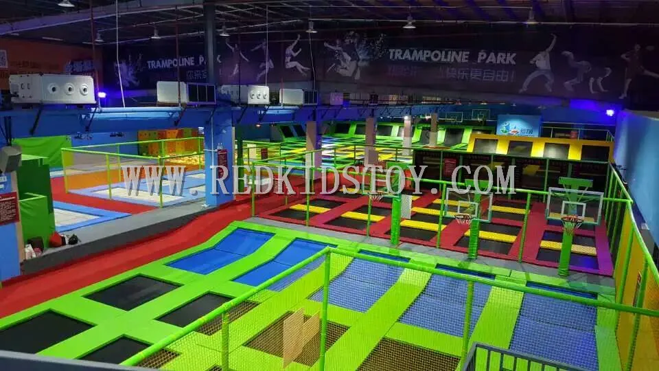 Eksportowane do parku trampoliny Togo z pianką i miejscem do koszykówki HZ-LG080