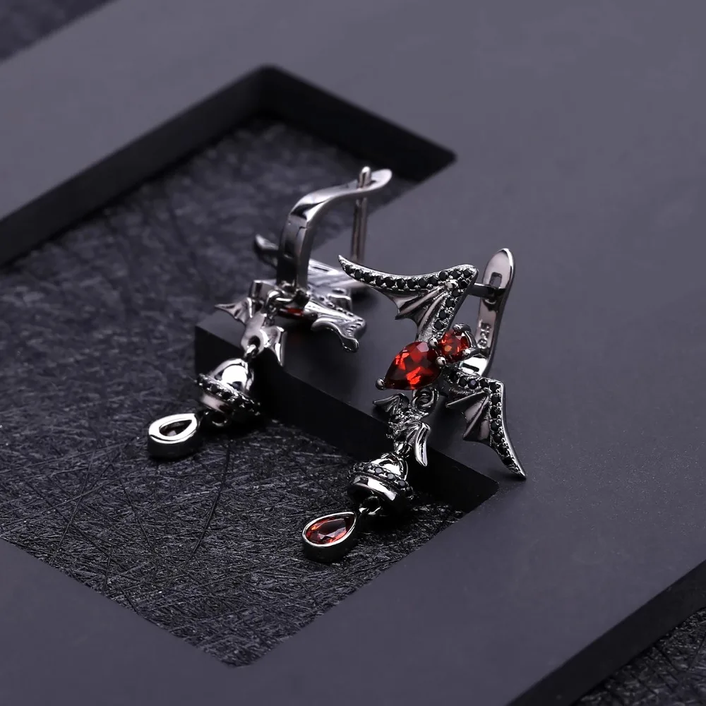 GEM\'S BALLET Natural Garnet Gemstone Bat Earrings 925 Sterling Sliver Vintage Gothic Punk Drop Earrings For Women Party Jewelry