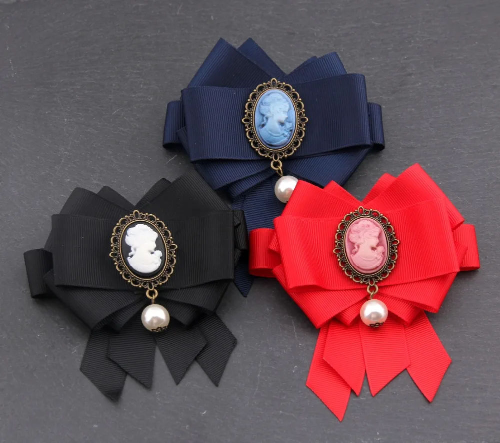 Vintage Queen Cameo Bowtie Brooches for Women Black Ribbon Pearl Brooch Pins Corsage Ladies Broches Dress Coat Accessories