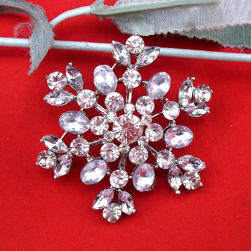 Snowflake Silver Plated Tone Vintage Style Crystal Bridal Flower Brooch Girl Pentagram Corsage Pin For Wedding Item No.: BH7461