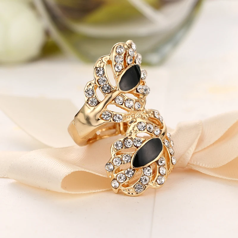 2018 NoEnName_Null's Fashionable female atmosphere high noble bright white  gold interface ring is a female wedding banqu