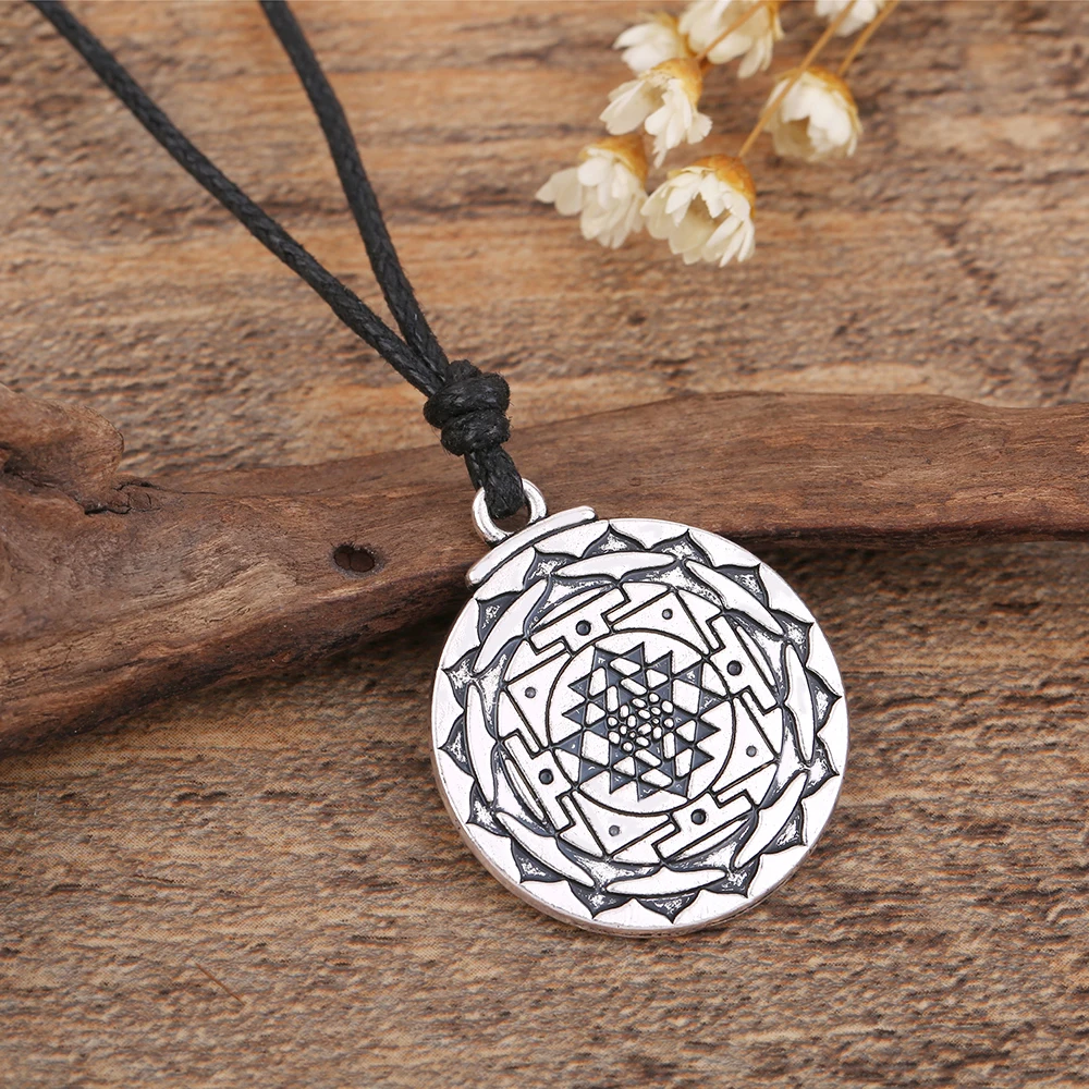 My Shape Sri Yantra Symbol Yoga Pendant Necklaces for Meditation Growth Healing Wealth Amulet Talisman Men Vintage Hindi Jewelry