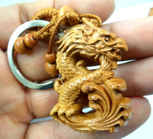 Natural mahogany three-dimensional engraving Dragon wood keychain realistic key ring jewelry gift for men and women 1pc