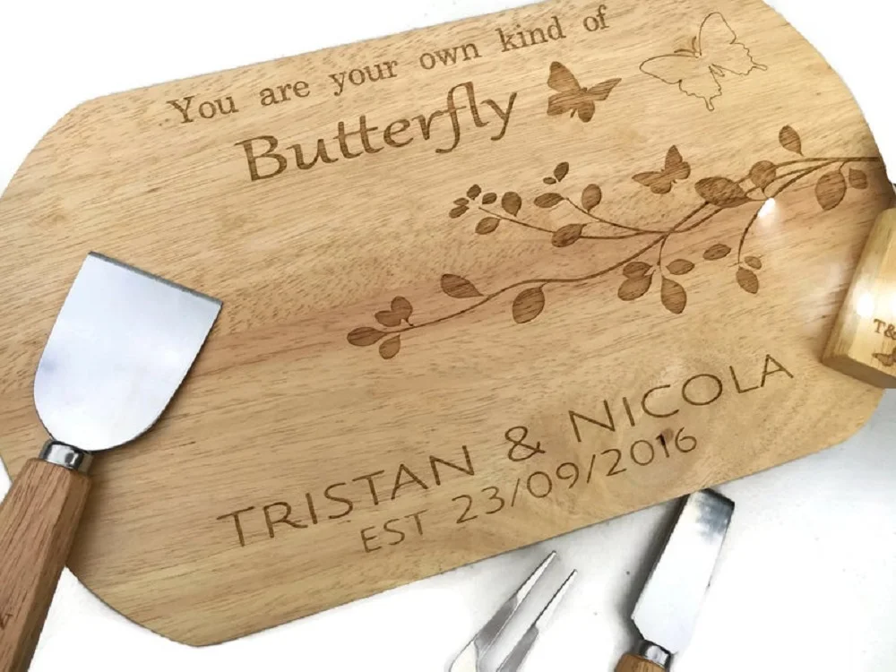 Personalised Cheese Board Personalised Chopping Board Wooden Serving Platter Christmas Gift for a Couple, Couples Gifts