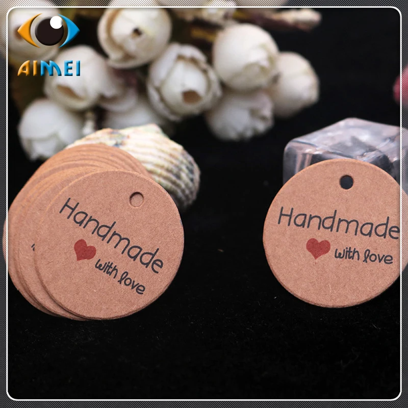 100Pcs/Lot Kraft Paper Hand Made Tags With Love Thank You Round 3.5Cm Gift Tag For Bag Paper Labels Price Lists With Red Heart