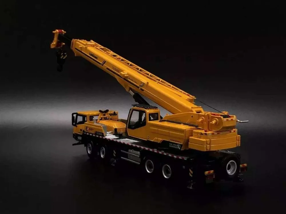 Collectible Alloy Model 1:50 Scale Liugong CLG TC750C5 Mobile Heavy Crane Engineering Machinery Diecast Model Toy for Decoration