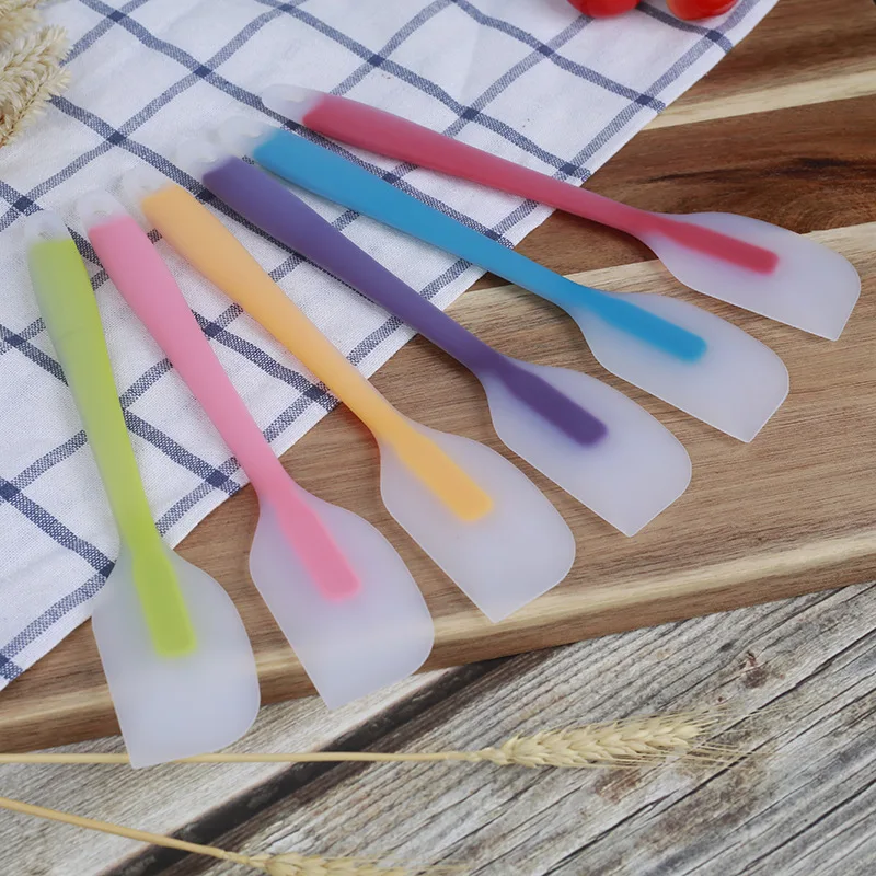 1Pc Food Grade Silicone Cream Butter Fondant Cake Spatulas Mixing Batter Scrapers Brush Butter Cake Brushes Kitchen Baking Tools