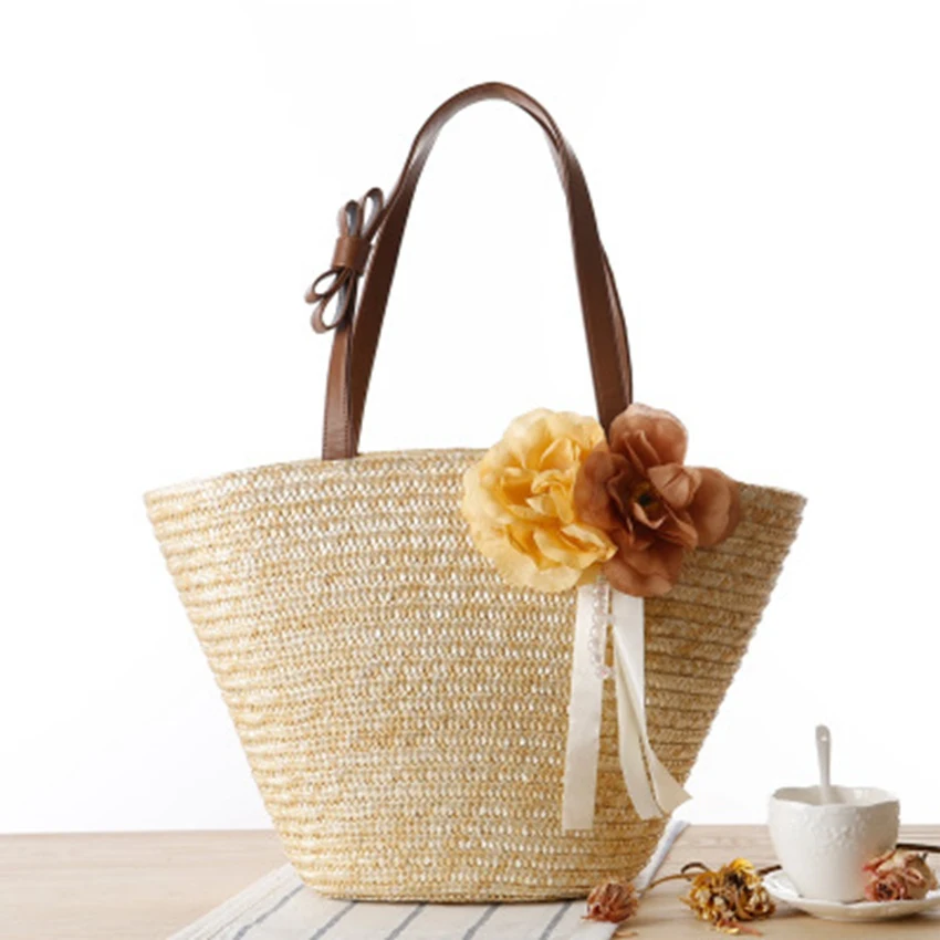 Japanese and Korean new pastoral two flowers braid women\'s solid color shoulder woven bag travel holiday beach bag