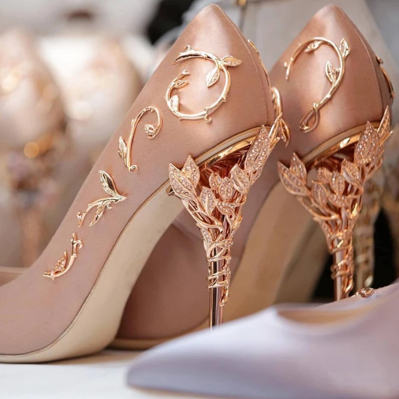 Pink Elegant Silk Women Pumps High Heels Rhinestone Flower Wedding Pumps Brand Design Pointed Toe High Heels Shoes Ladies Pumps