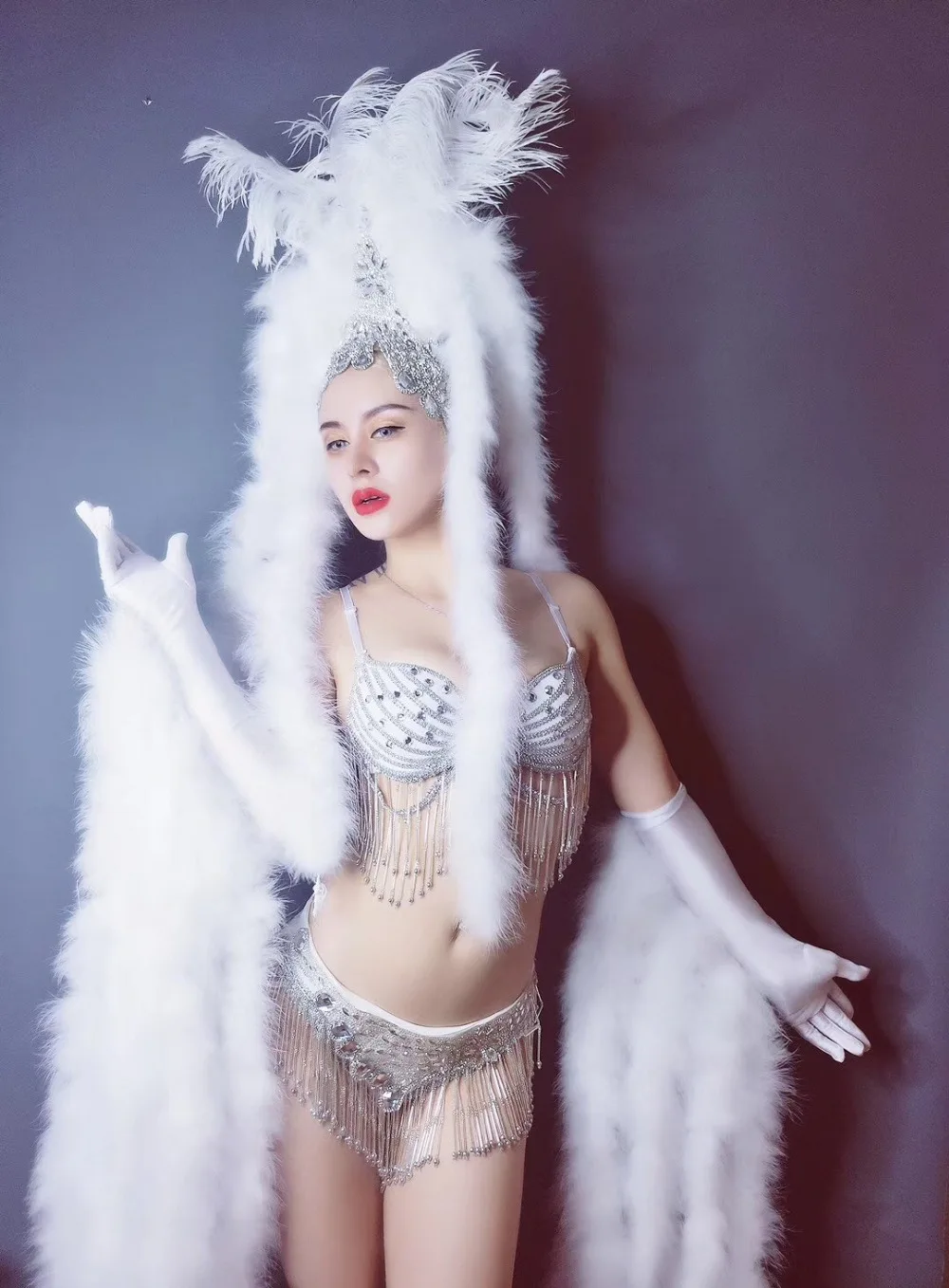 Catwalk Model Show White Bikini Suit With Feather Headdress Sexy Lady DS Costume Female Collar Dance Singer Bar DJ Night Clothes