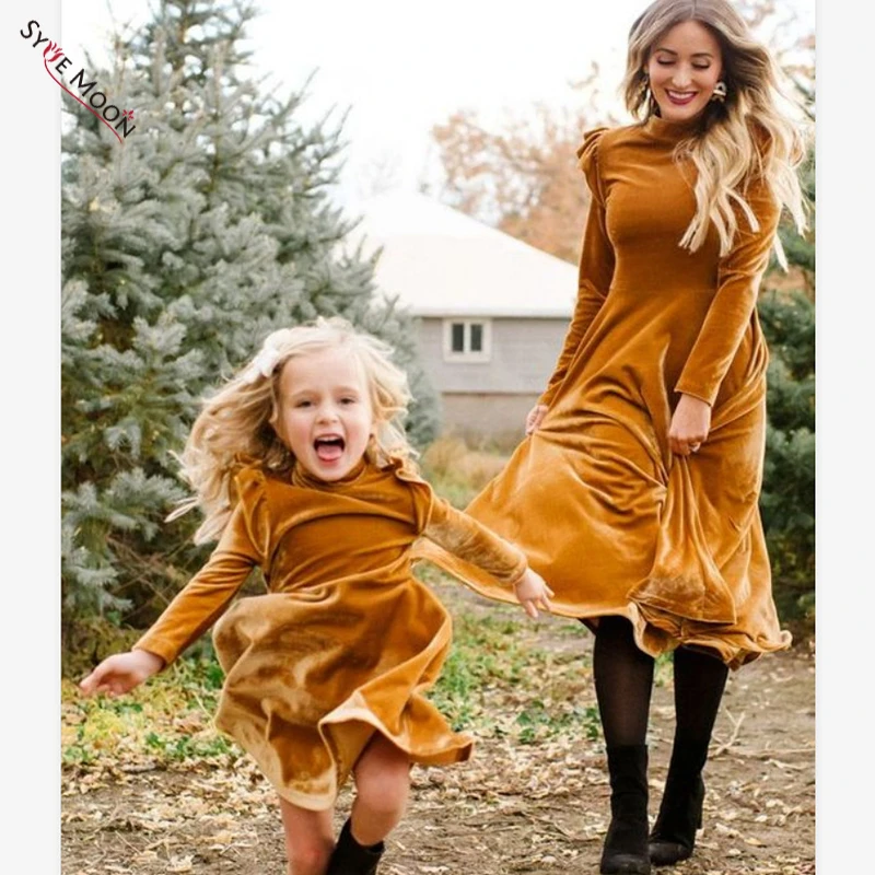 Mother Daughter Dresses Autumn Winter Family Matching Clothes Mom And Me Long Sleeve Velvet Thicken Dress Family Look Clothing