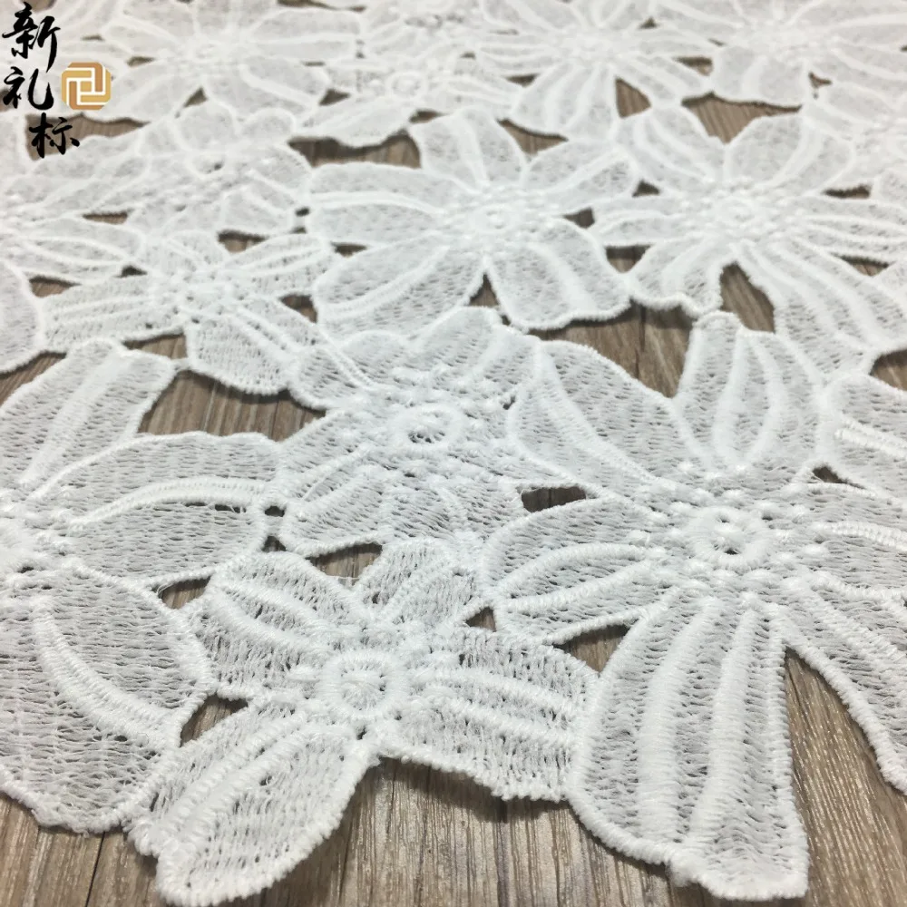 Free Shipping 2017 High Quality 5 Yards Guipure Lace Nigerian Lace Fabrics Water Soluble African Lace Fabric For Wedding Dress