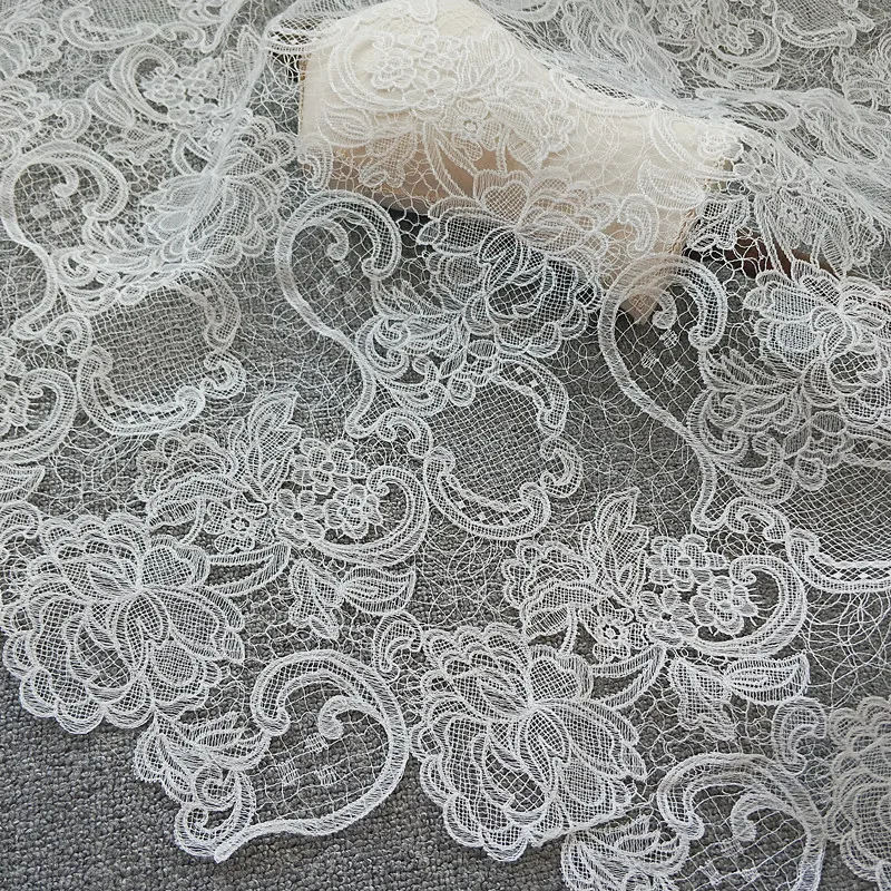1 Yard Exquisite Alençon-Spitze Stoff mit Kreise in Warm Weiß Rot Schwarz Floral Emrboidery Stoff für Brautkleid, spitze Kappen – Detail 5