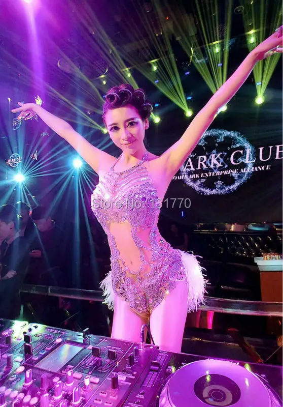 Glisten Silver Sequins บอดี้สูท Rhinestones Feather Leotard เครื่องแต่งกายวันเกิดฉลองชุดผู้หญิงเวทีสวมใส่