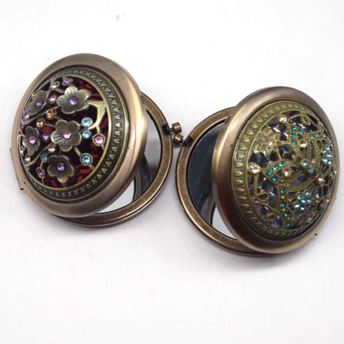 Bronze Color Flower Diamond Metal Portable Pocket Mirror Mini Two-sides Folding Makeup Mirror Vintage Butterfly Cosmetic Mirrors