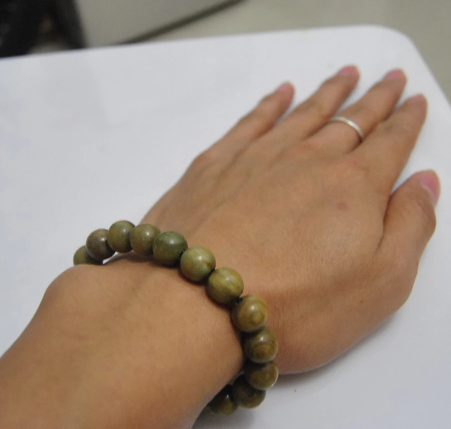 Fashion Green sandalwood 10mm Beads Bracelet Men / Women Gift jewelry Wholesale Tibet Jewelery