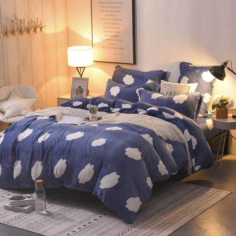 

2018 New Super soft autumn and winter thickening Farley four pieces of warm velvet flannel four-piece bedding set