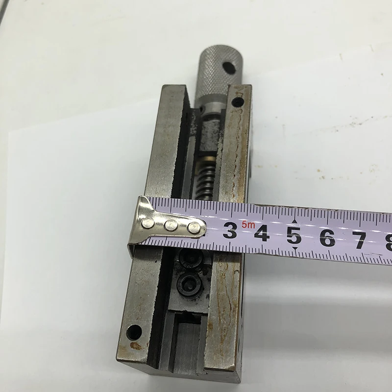 QGG ประเภทคู่มือ Precision เครื่องมือเครื่องบด Vise แบนแหนบใช้สำหรับพื้นผิวเครื่องบดเครื่องมิลลิ่ง EDM เครื่อง