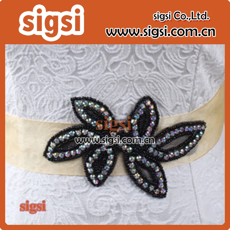 

Wholesale Black Flower Shape Bridal Crystal Rhinestone Applique For Wedding Sash