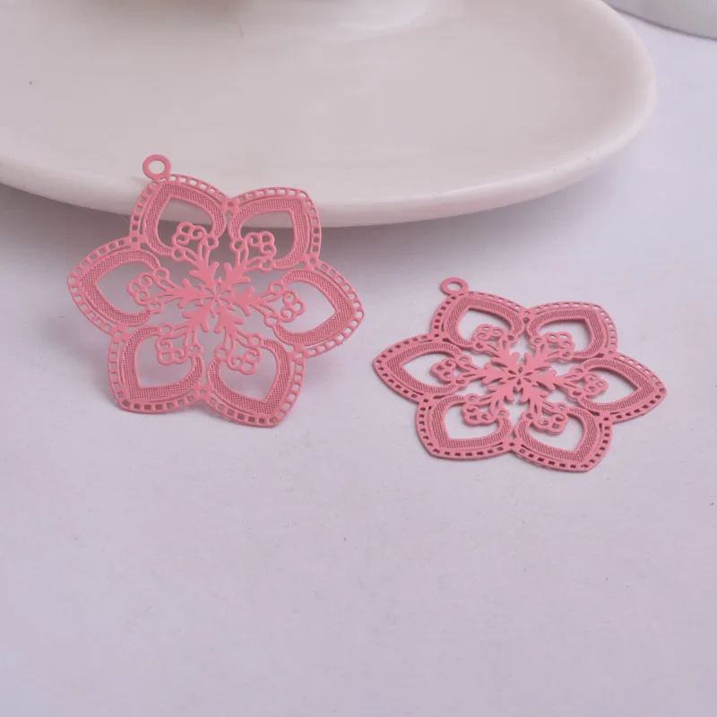 30 Stück AA1548 38*40mm Filigrane Blumenanhänger Große Anhänger Verbinder DIY Schmuckherstellung – Detail 5