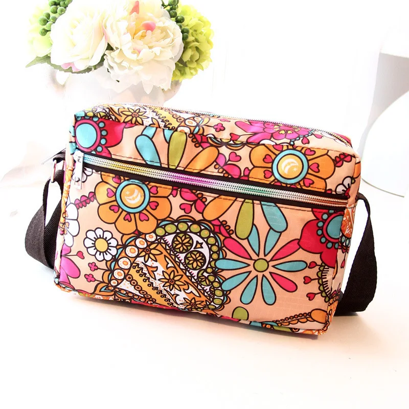 Fashion Nylon Waterproof Women Travel Small Handbags Mummy Mother Shoulder Bag Crossbody Messenger Diapering