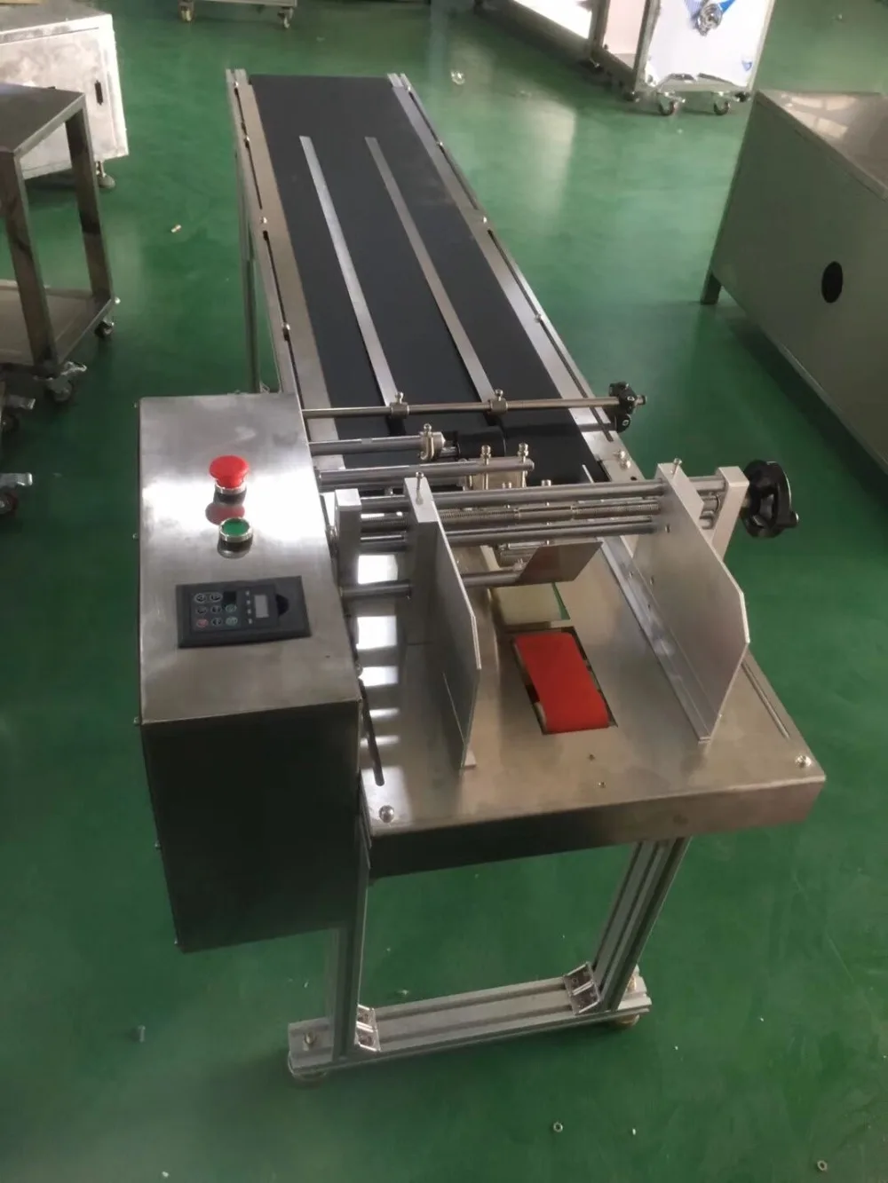 Stainless Steel feeder Conveyor paper/bag/carton/Sticker, 300 mm Width, 5-50 m/min Adjustable use with Inkjet coding printer