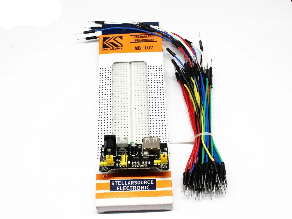 Il modulo di potere del tagliere 5V MB102 + MB-102 830 punti Solderless il corredo del bordo di pane del prototipo + 65 cavi flessibili di ponticello