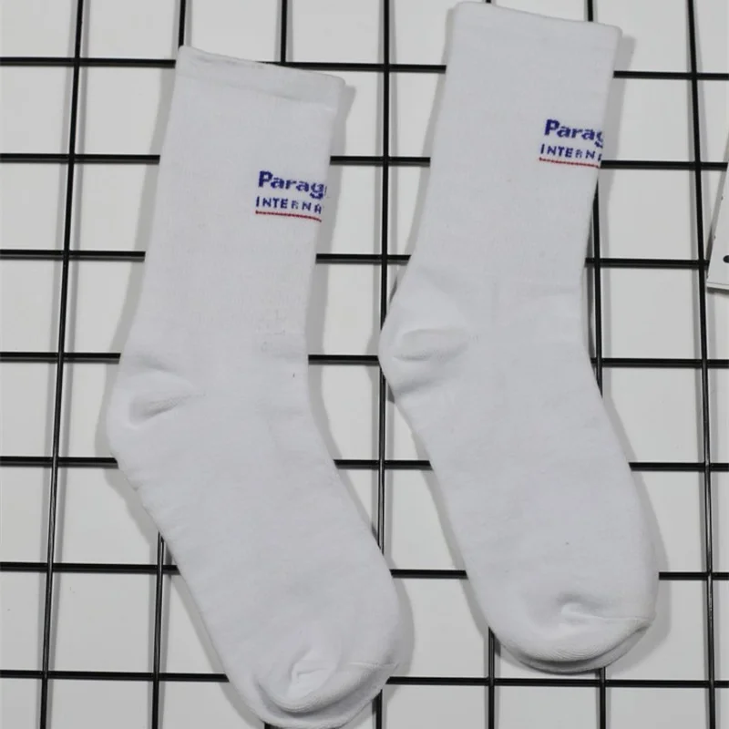 New product tide socks street skateboard hip hop Harajuku letter men and women couples parkour fluorescent sports cotton socks