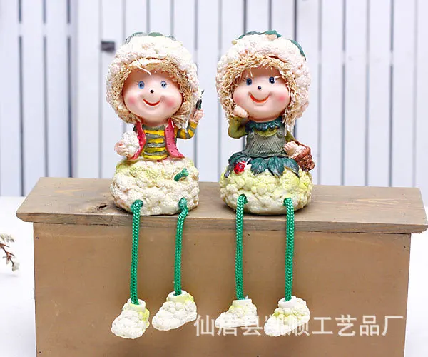 

Spot wholesale and retail boxed sets of two cauliflower foot resin doll ornaments hanging SZ-34039