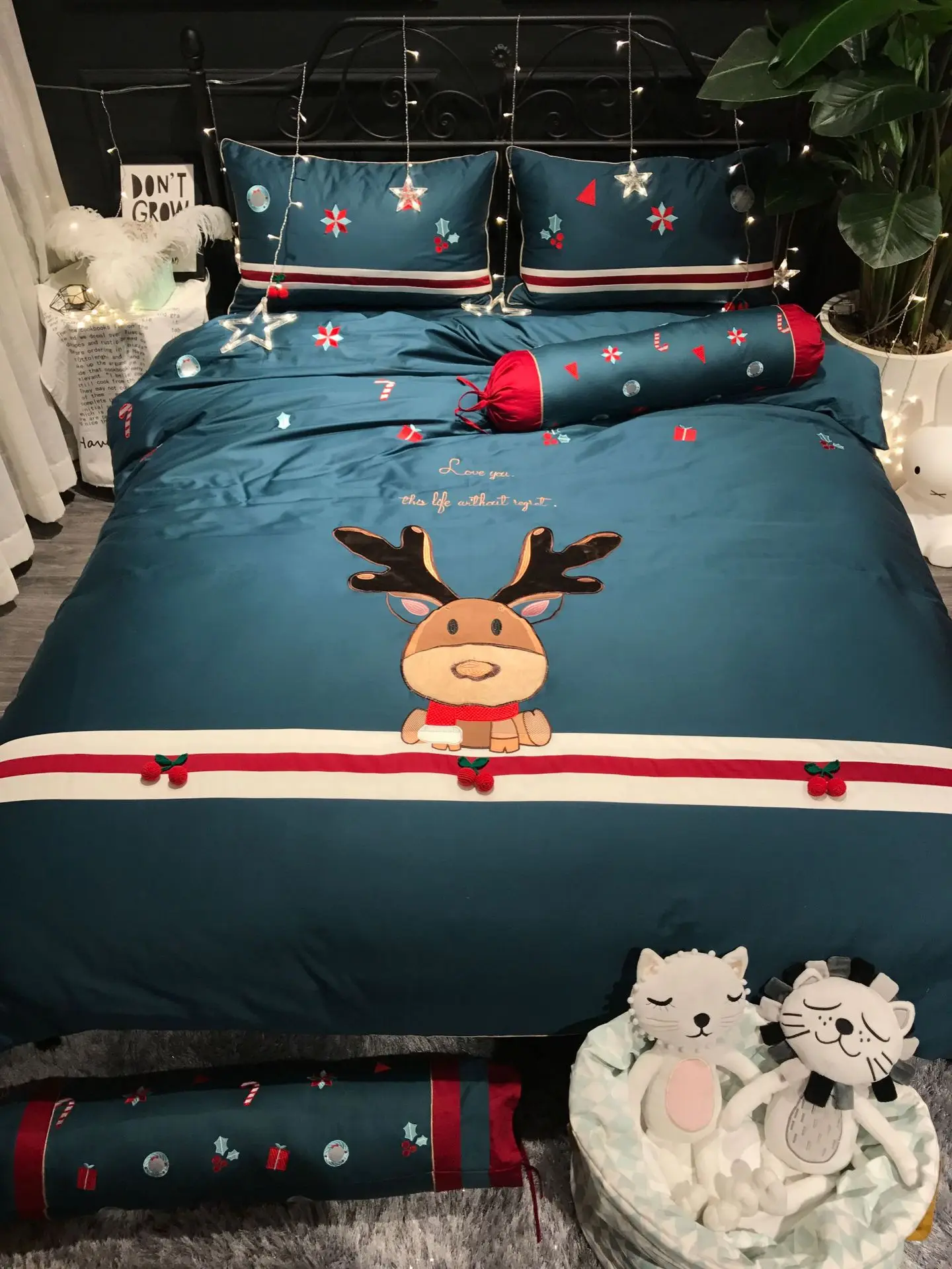 4pcs Cartoon Santa Elk Bedding Set 60S Long Staple Cotton King Comforter Bedding Sets Luxury Duvet Quilt Pillowcase Cover